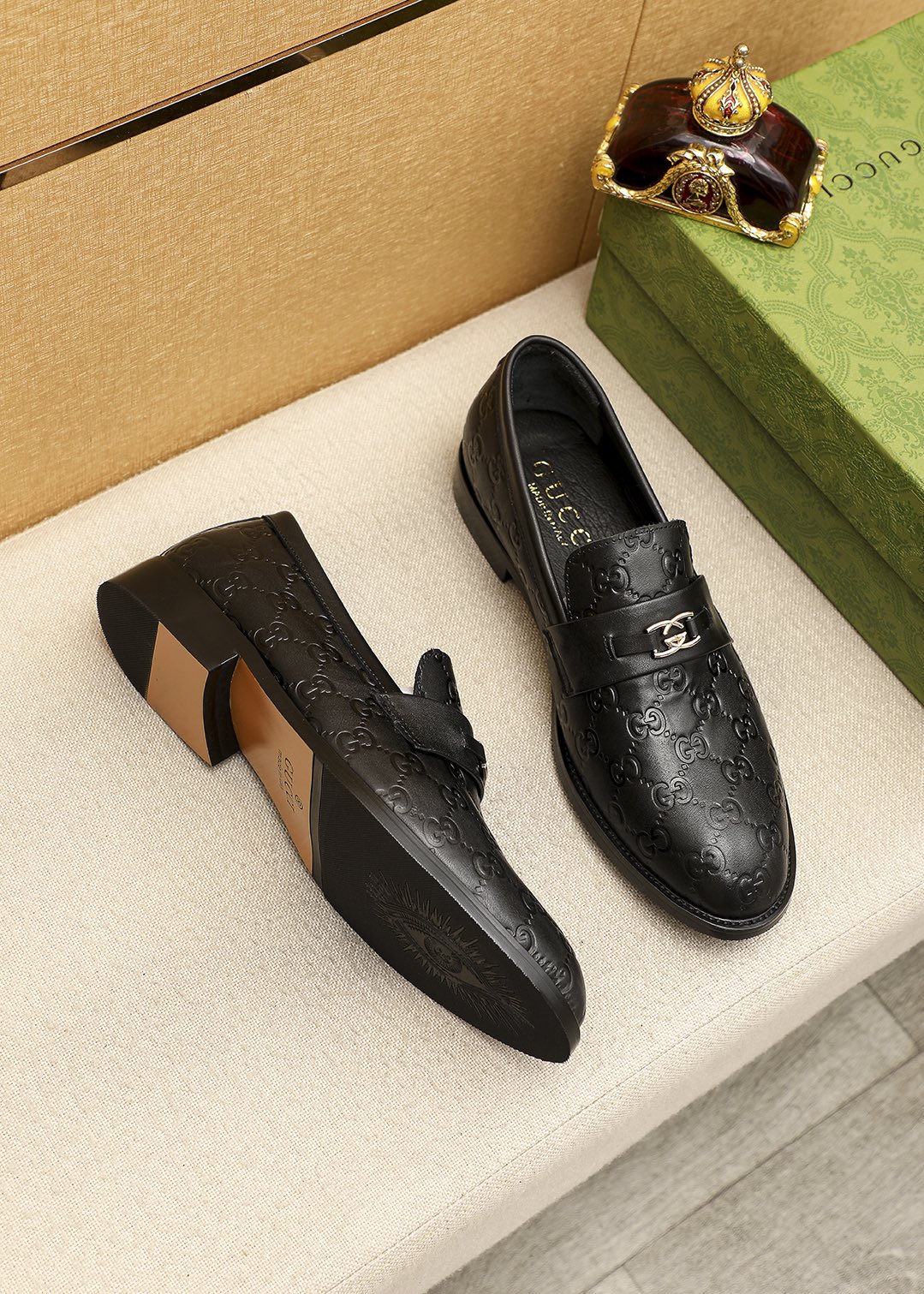 Trademark: GUCCI "Gucci" casual leather shoes. Positive code number: 38-44 (45.46.47 can