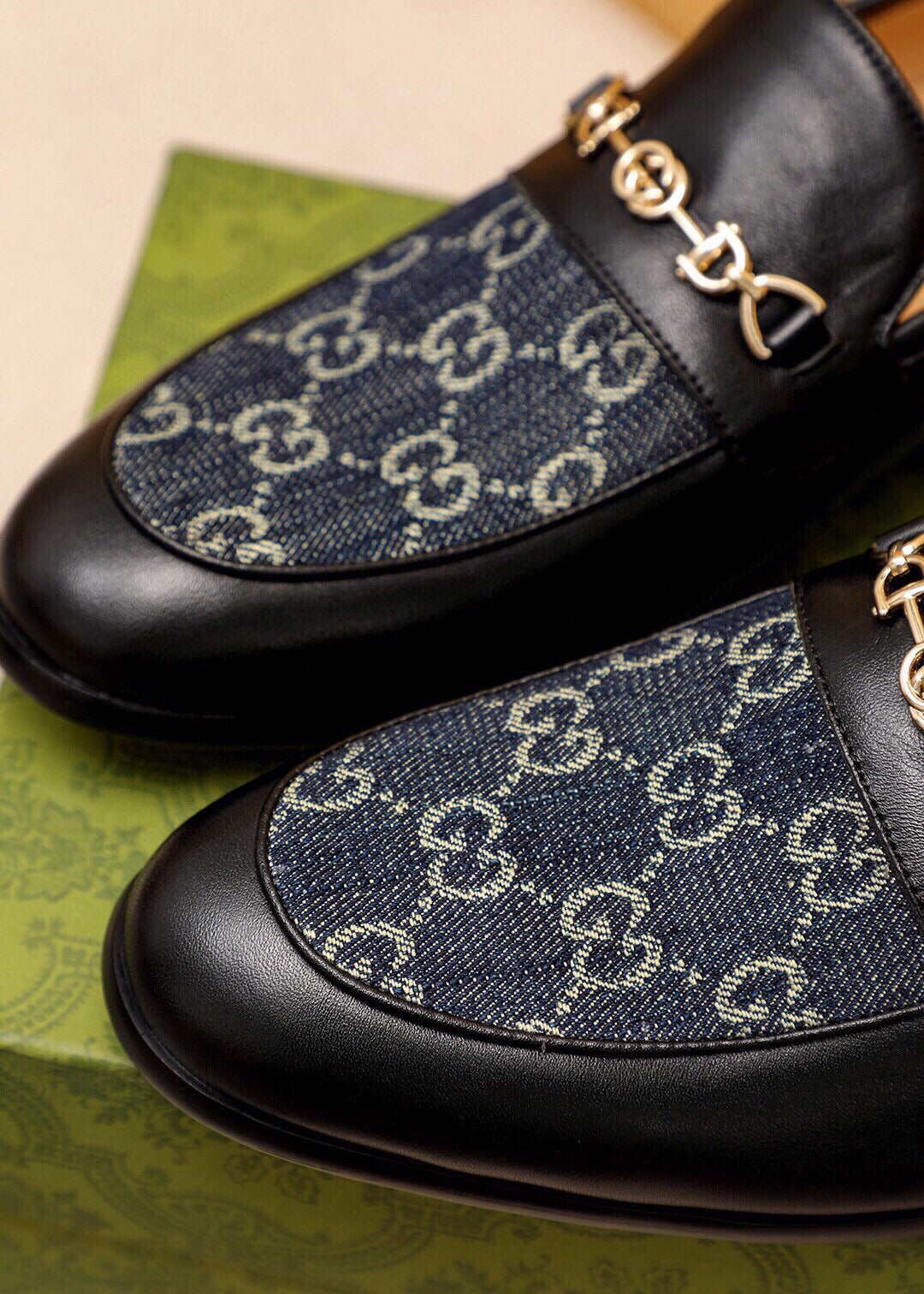 Trademark: GUCCI "Gucci" casual leather shoes. Positive code number: 38-44 (45.46.47 can