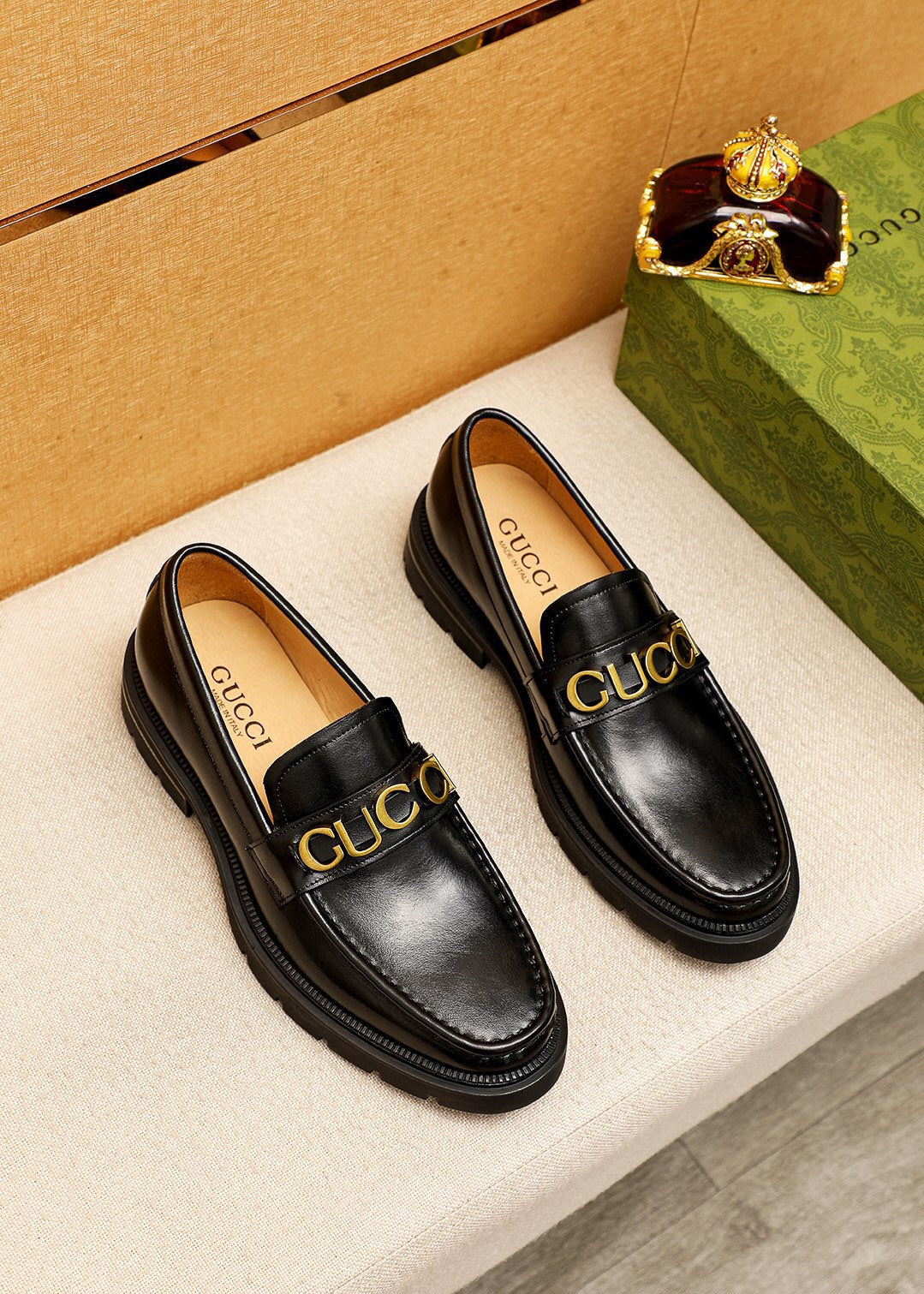 Trademark: GUCCI "Gucci" casual leather shoes. Positive code number: 38-44 (45.46.47 can