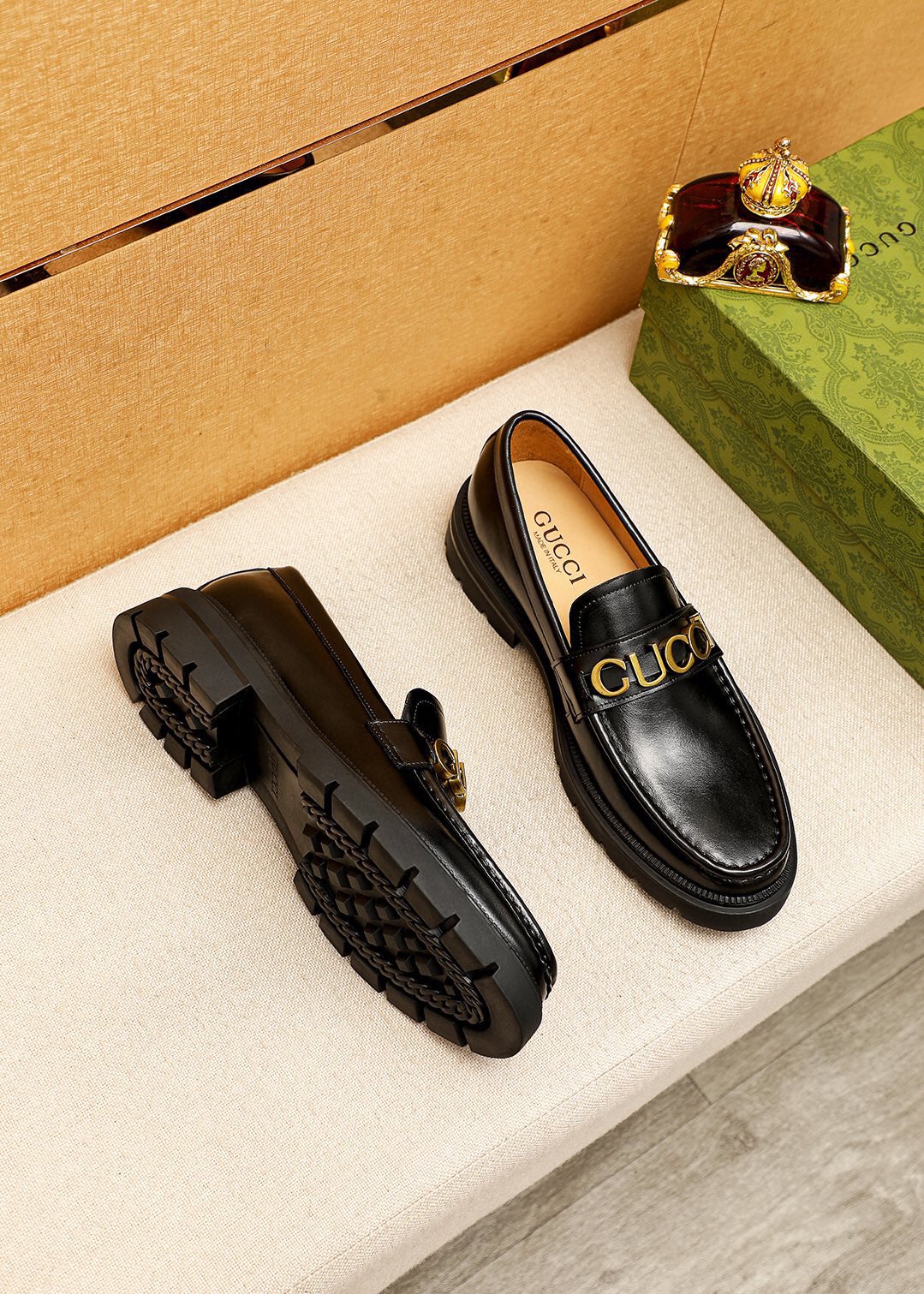 Trademark: GUCCI "Gucci" casual leather shoes. Positive code number: 38-44 (45.46.47 can