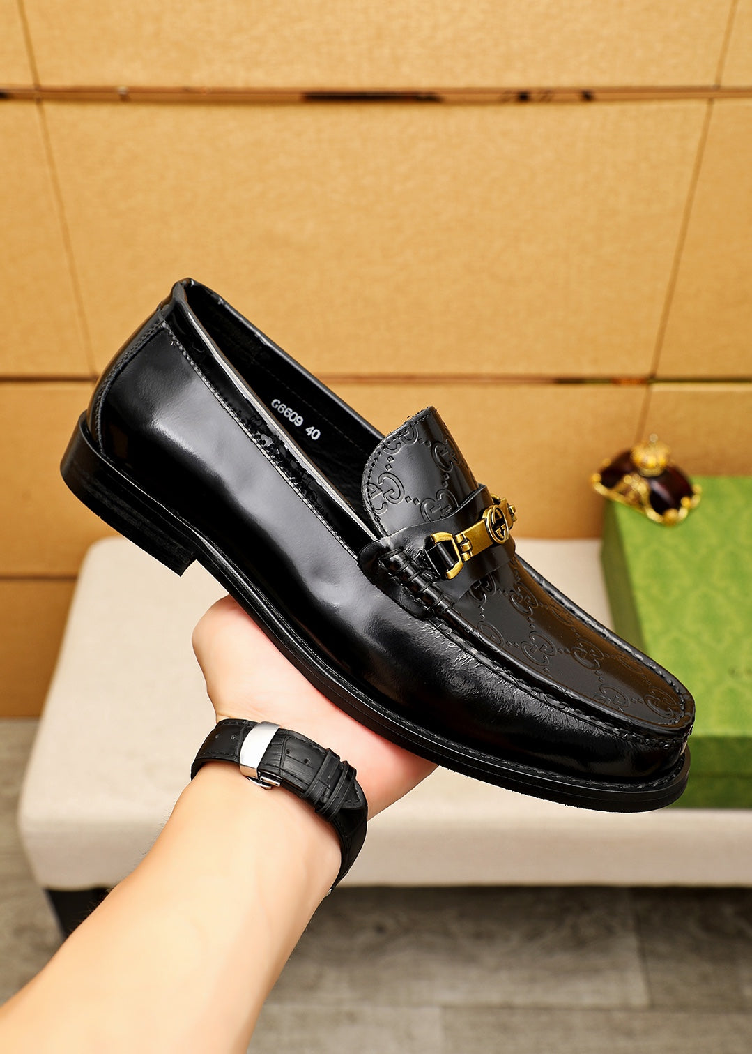Trademark: GUCCI "Gucci" casual leather shoes. Positive code number: 38-44 (45.46.47 can