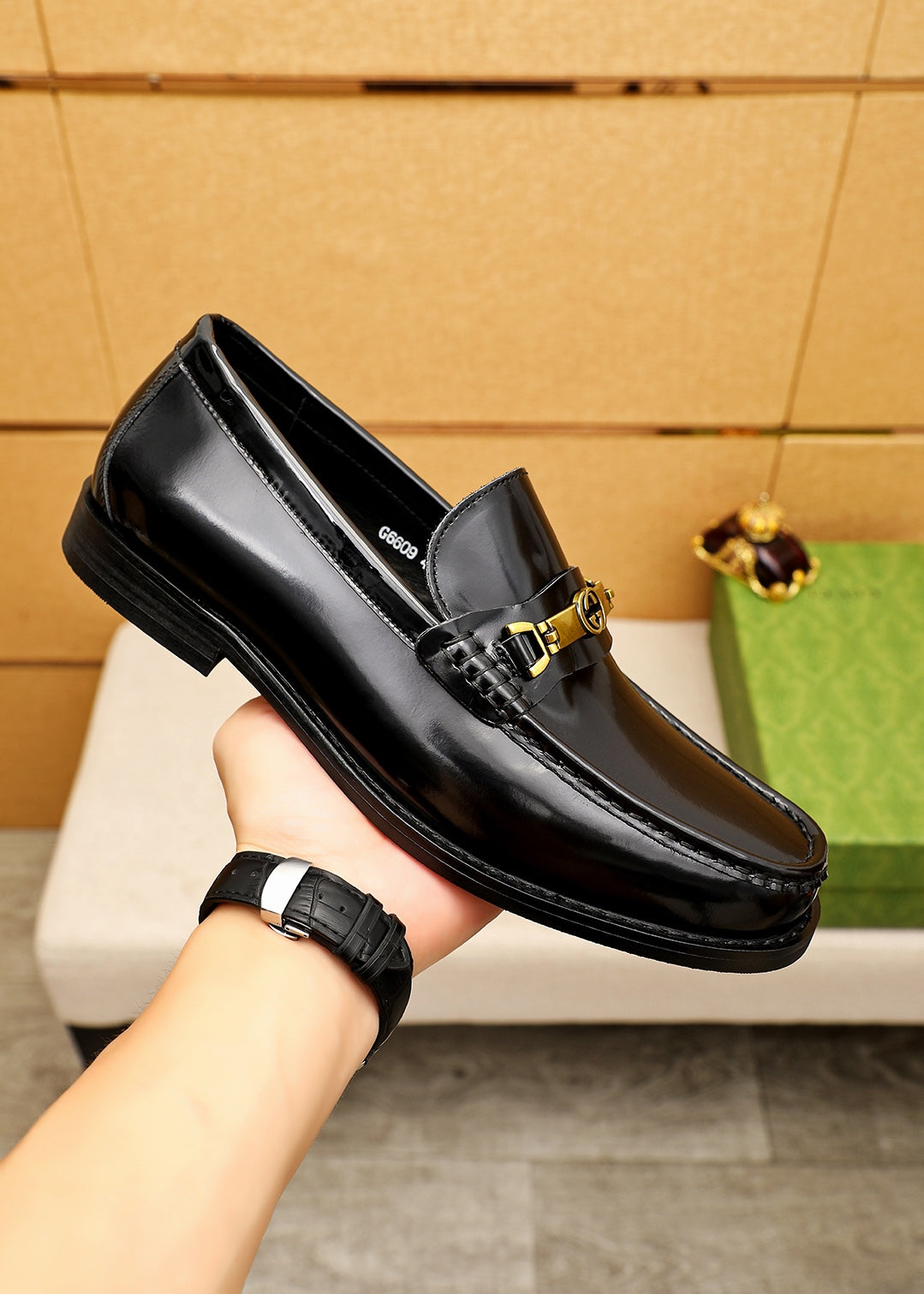 Trademark: GUCCI "Gucci" casual leather shoes. Positive code number: 38-44 (45.46.47 can