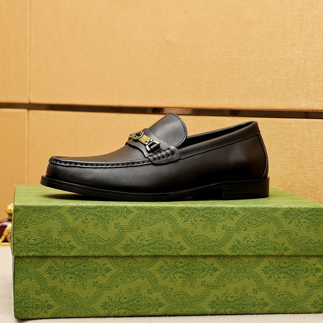 Trademark: GUCCI "Gucci" casual leather shoes. Positive code number: 38-44 (45.46.47 can