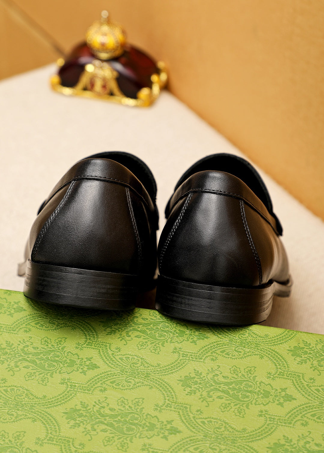 Trademark: GUCCI "Gucci" casual leather shoes. Positive code number: 38-44 (45.46.47 can