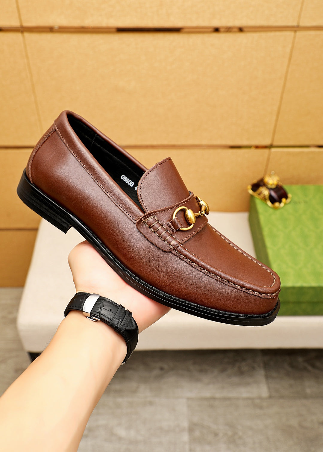 Trademark: GUCCI "Gucci" casual leather shoes. Positive code number: 38-44 (45.46.47 can