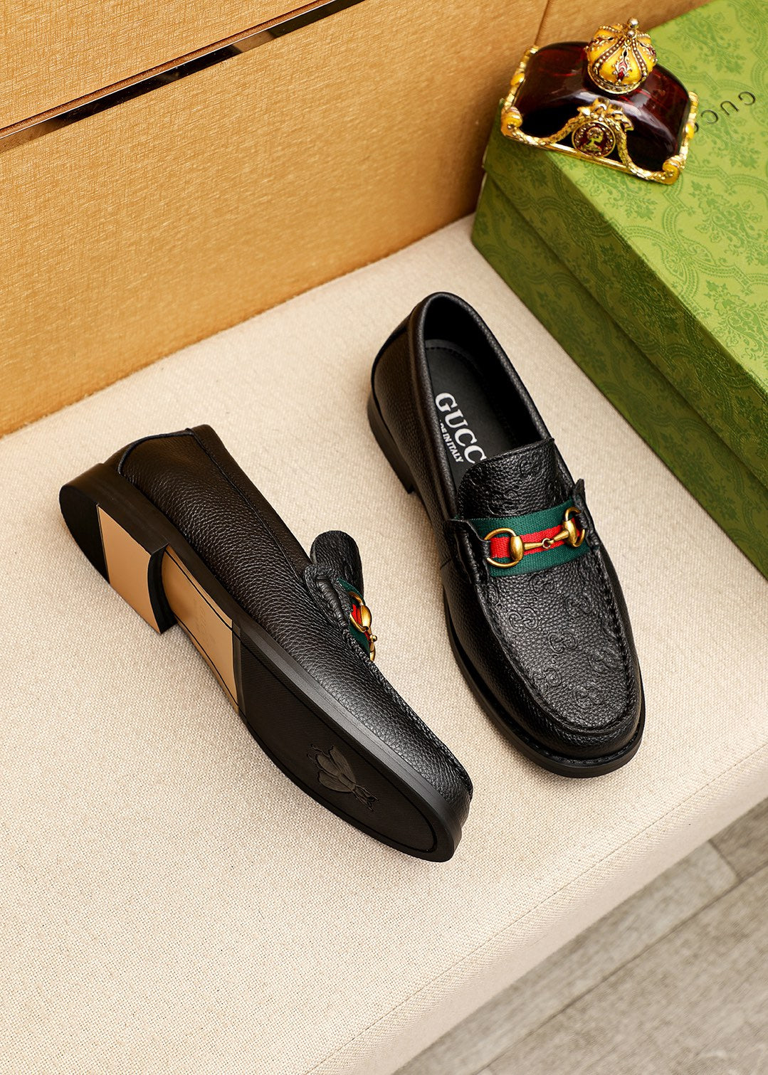 Trademark: GUCCI "Gucci" casual leather shoes. Positive code number: 38-44 (45.46.47 can