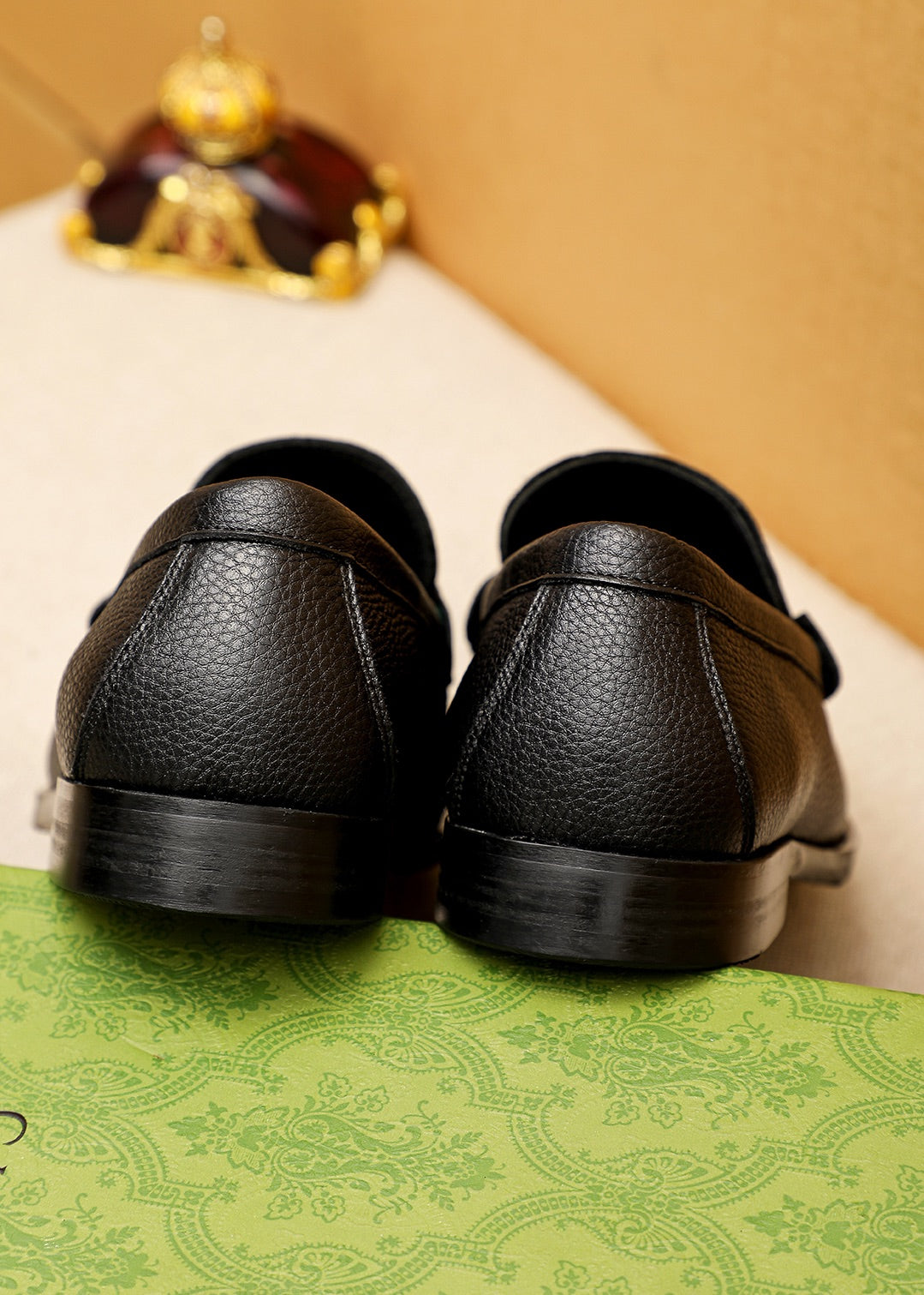 Trademark: GUCCI "Gucci" casual leather shoes. Positive code number: 38-44 (45.46.47 can