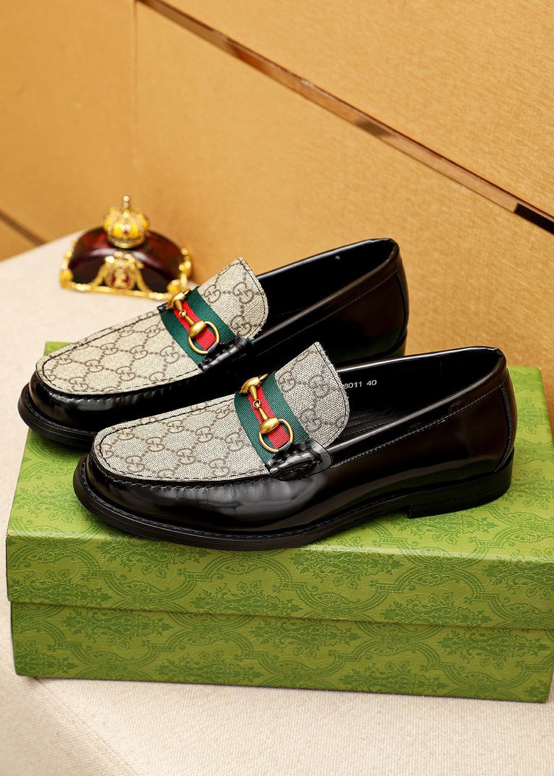 Trademark: GUCCI "Gucci" casual leather shoes. Positive code number: 38-44 (45.46.47 can
