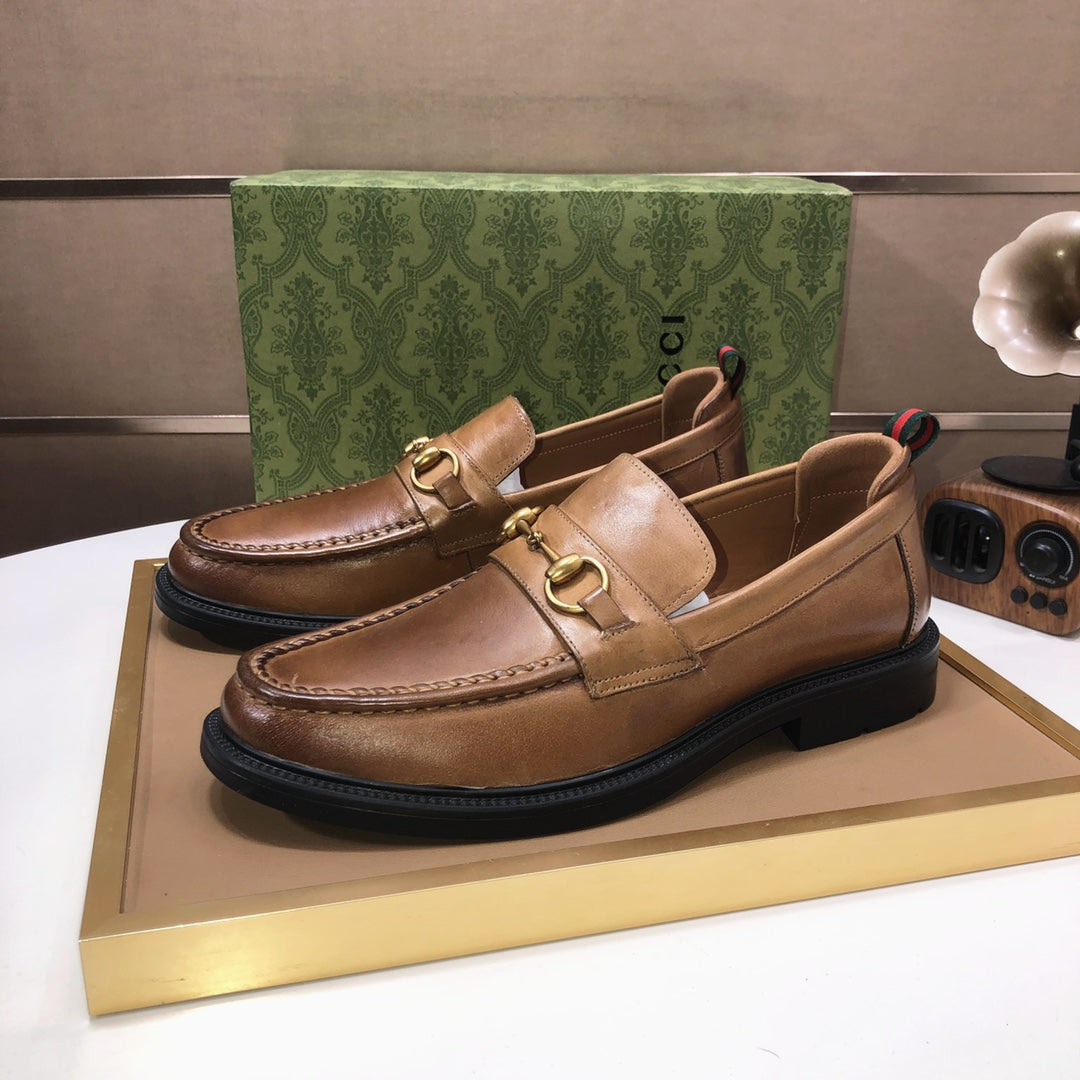 Italian top luxury men's shoes giant (GUCCI) (all cowhide inneri) new report. Original European