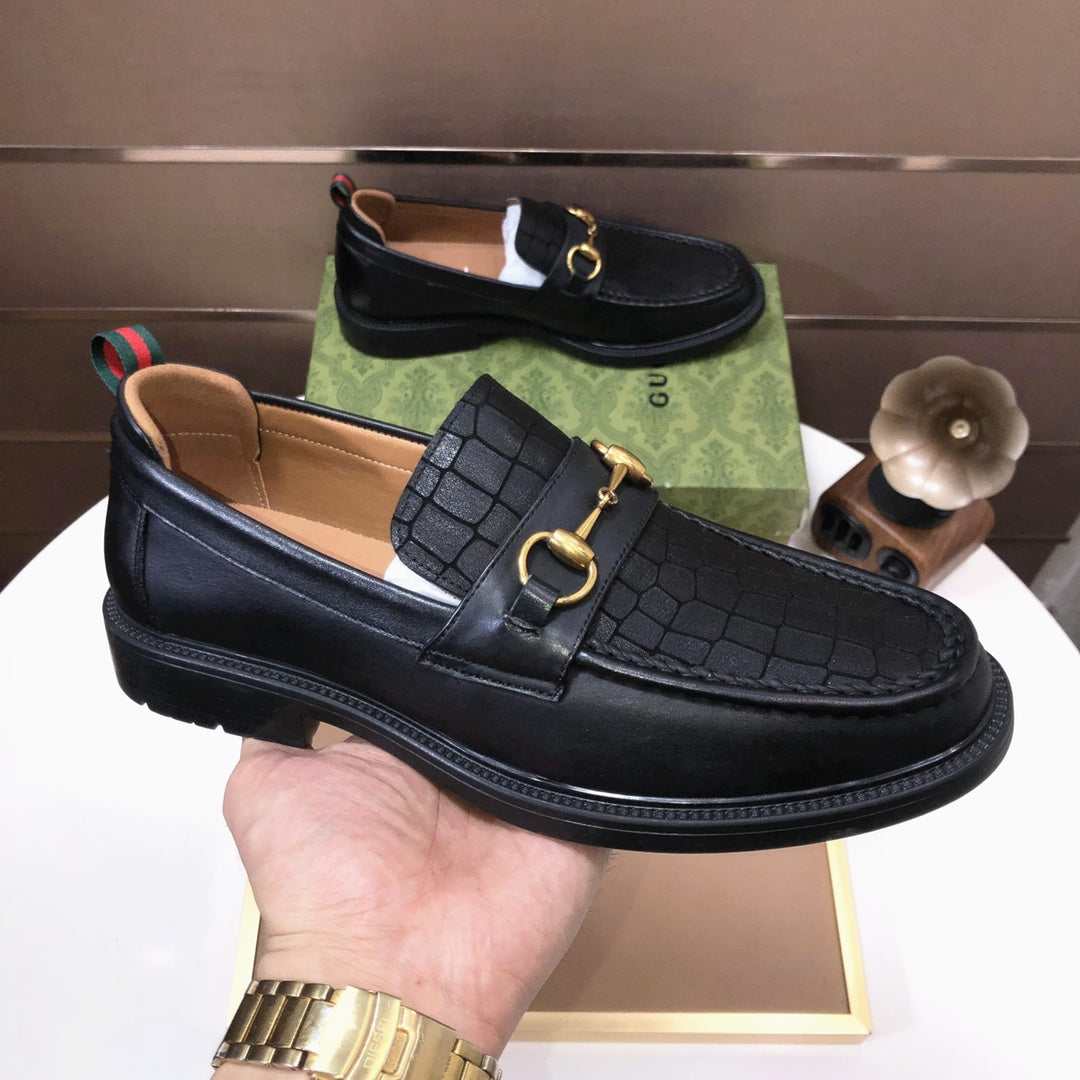 Italian top luxury men's shoes giant (GUCCI) (all cowhide inneri) new report. Original European