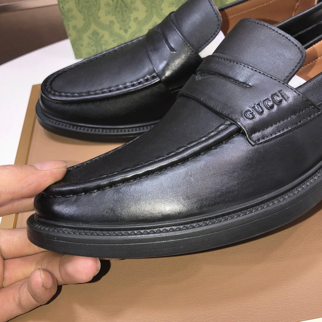 Italian top luxury men's shoes giant (GUCCI) (all cowhide inneri) new report. Original European