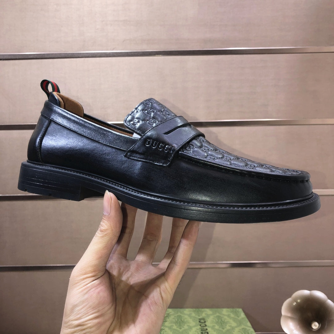 Italian top luxury men's shoes giant (GUCCI) (all cowhide inneri) new report. Original European