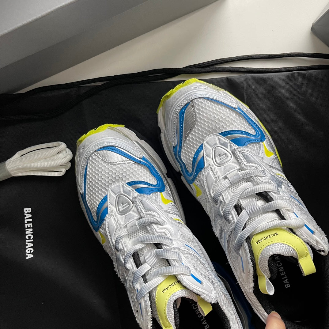 Balenciaga runner 3.0. Washed and destroyed canvas sneakers. New summer products breathable