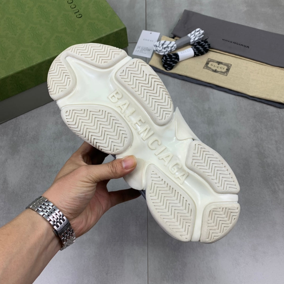 GUCCI x Balenciaga lace-up round toe low top Daddy shoes. The upper adopts imported cowhide