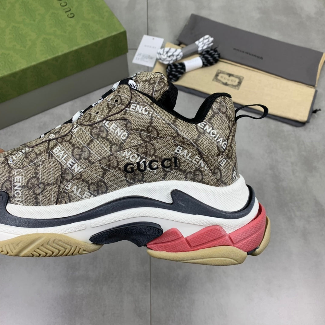 GUCCI x Balenciaga lace-up round toe low top Daddy shoes. The upper adopts imported cowhide