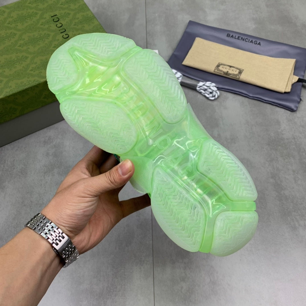 GUCCI x Balenciaga lace-up round toe low top Daddy shoes. The upper adopts imported cowhide