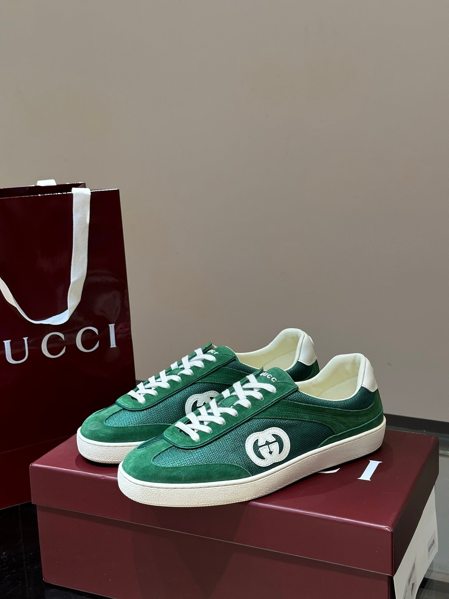 Gucc*" German training shoes 24Ss new spring and summer, men's sports shoes shipped
