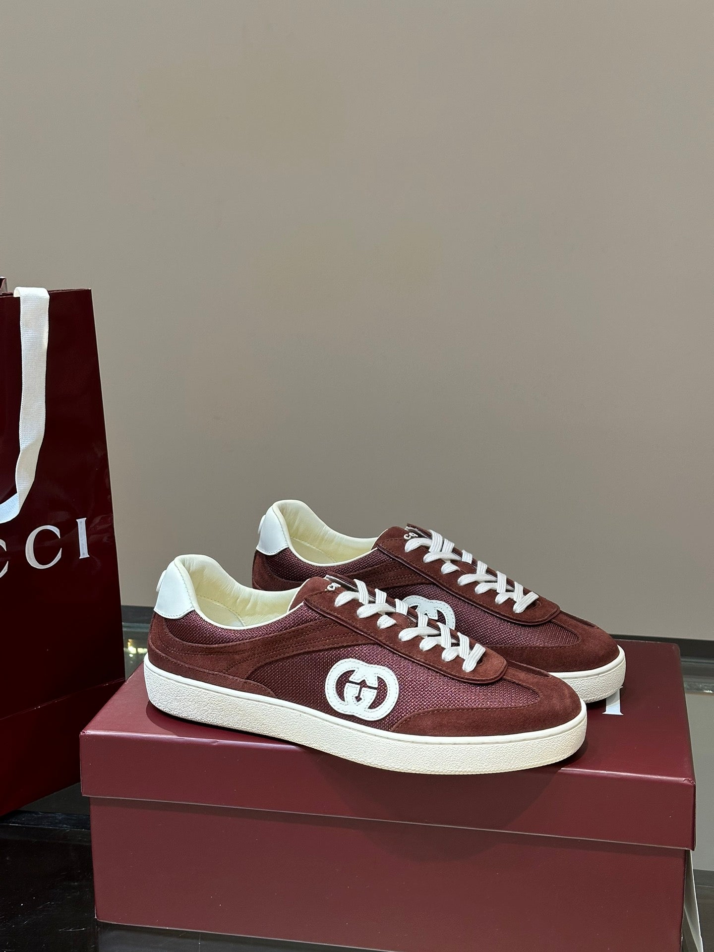 Gucc*" German training shoes 24Ss new spring and summer, men's sports shoes shipped