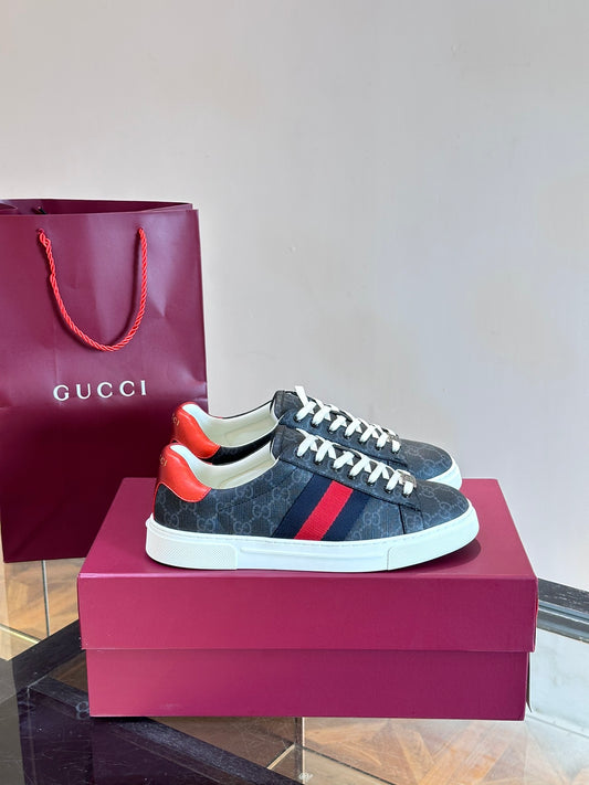 GUCC*" Chi new pair of small white shoes, this low-top sports shoes with basketball style