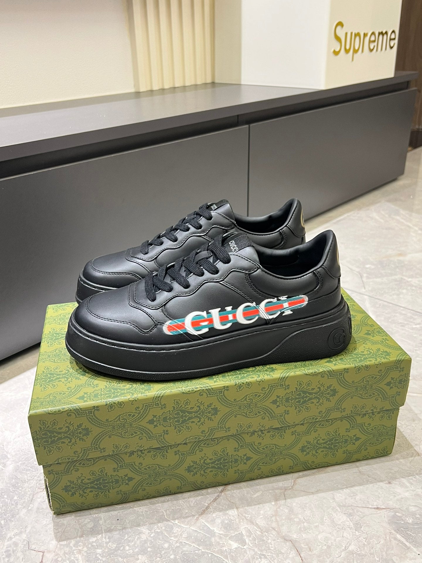 Gucc* Men's thick soled cookie shoes sneakers, this sports shoe adopts thick soled structure