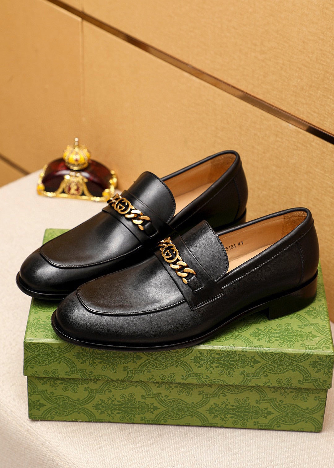 Trademark: GUCCI "Gucci" casual leather shoes. Positive code number: 38-44 (45.46.47 can