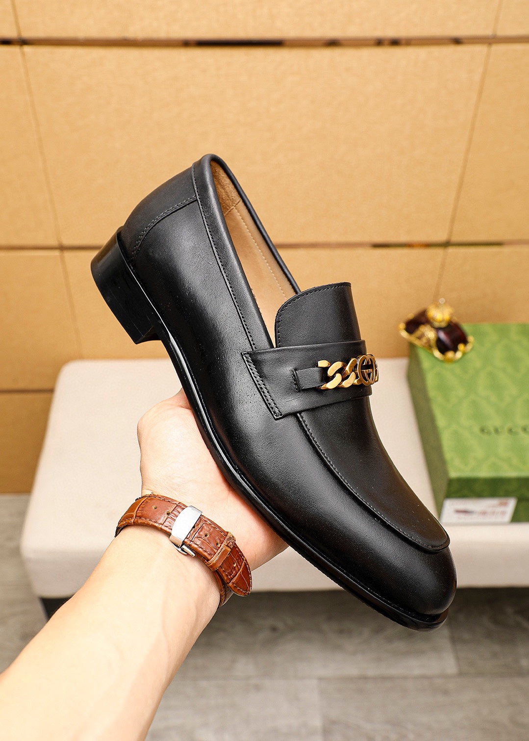 Trademark: GUCCI "Gucci" casual leather shoes. Positive code number: 38-44 (45.46.47 can