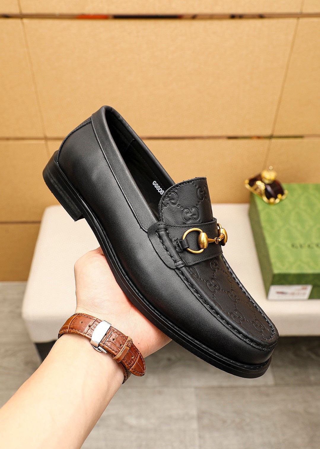 Trademark: GUCCI "Gucci" casual leather shoes. Positive code number: 38-44 (45.46.47 can