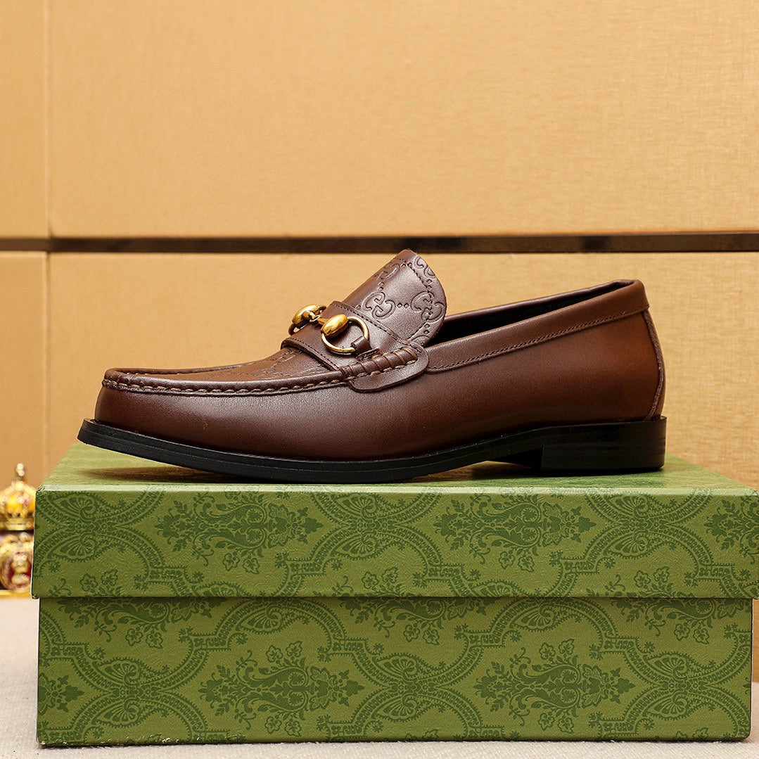 Trademark: GUCCI "Gucci" casual leather shoes. Positive code number: 38-44 (45.46.47 can