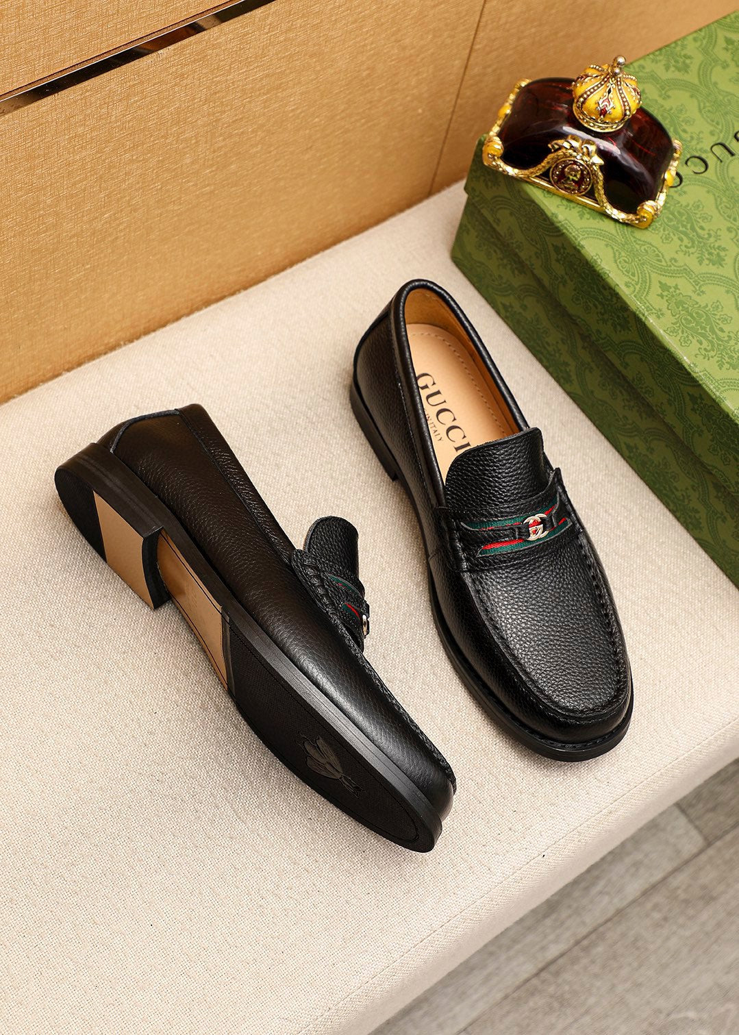 Trademark: GUCCI "Gucci" casual leather shoes. Positive code number: 38-44 (45.46.47 can