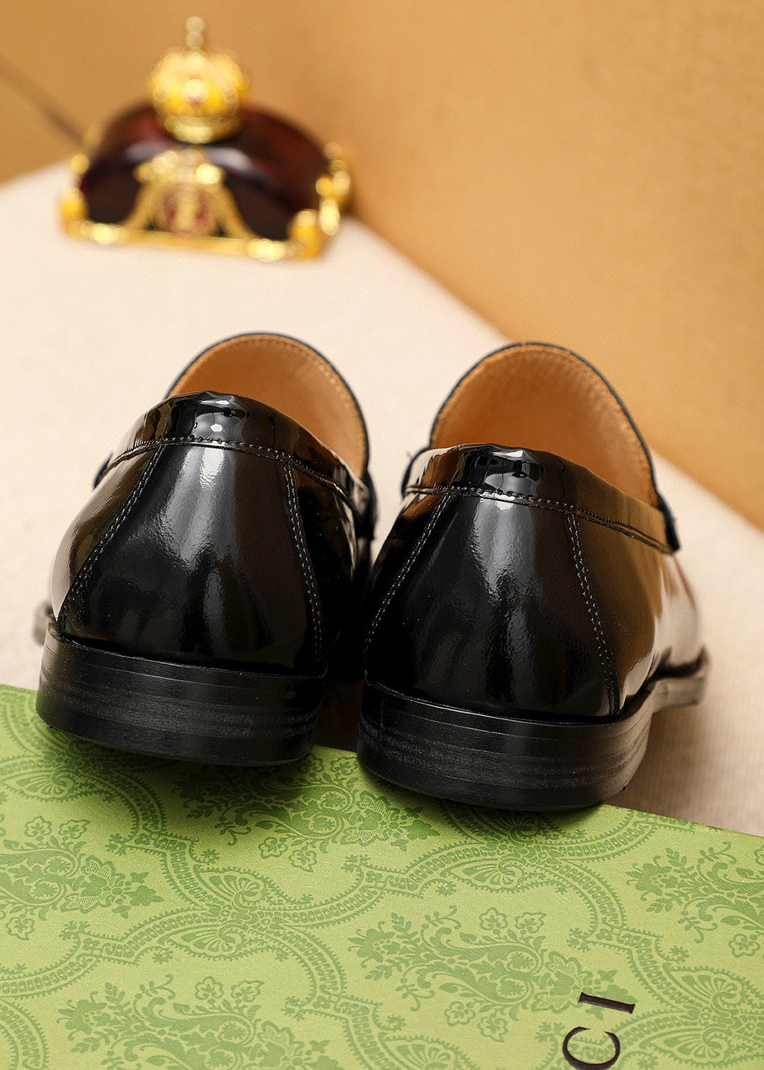 Trademark: GUCCI "Gucci" casual leather shoes. Positive code number: 38-44 (45.46.47 can