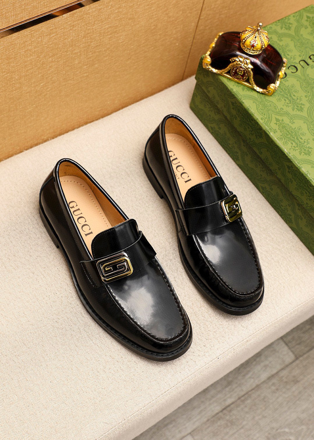 Trademark: GUCCI "Gucci" casual leather shoes. Positive code number: 38-44 (45.46.47 can