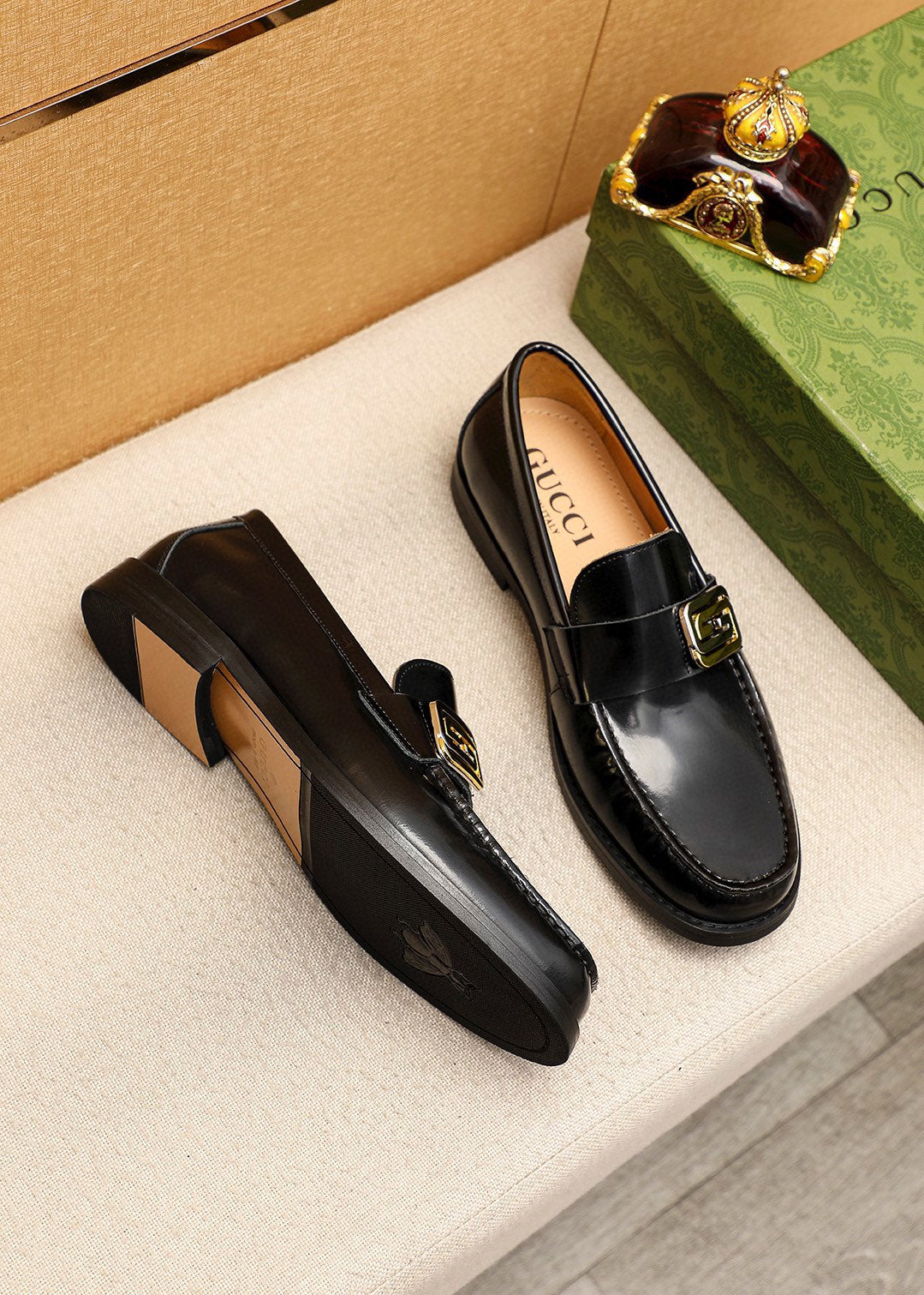 Trademark: GUCCI "Gucci" casual leather shoes. Positive code number: 38-44 (45.46.47 can
