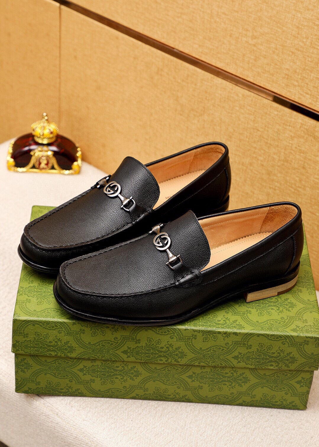 Trademark: GUCCI "Gucci" casual leather shoes. Positive code number: 38-44 (45.46.47 can