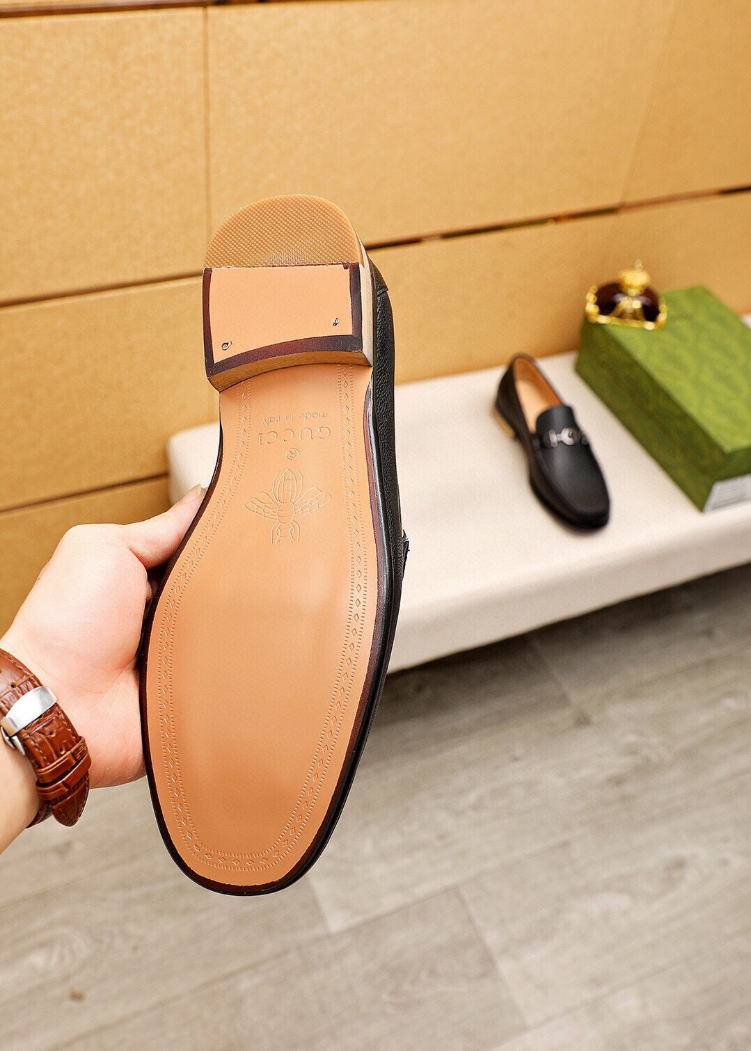 Trademark: GUCCI "Gucci" casual leather shoes. Positive code number: 38-44 (45.46.47 can