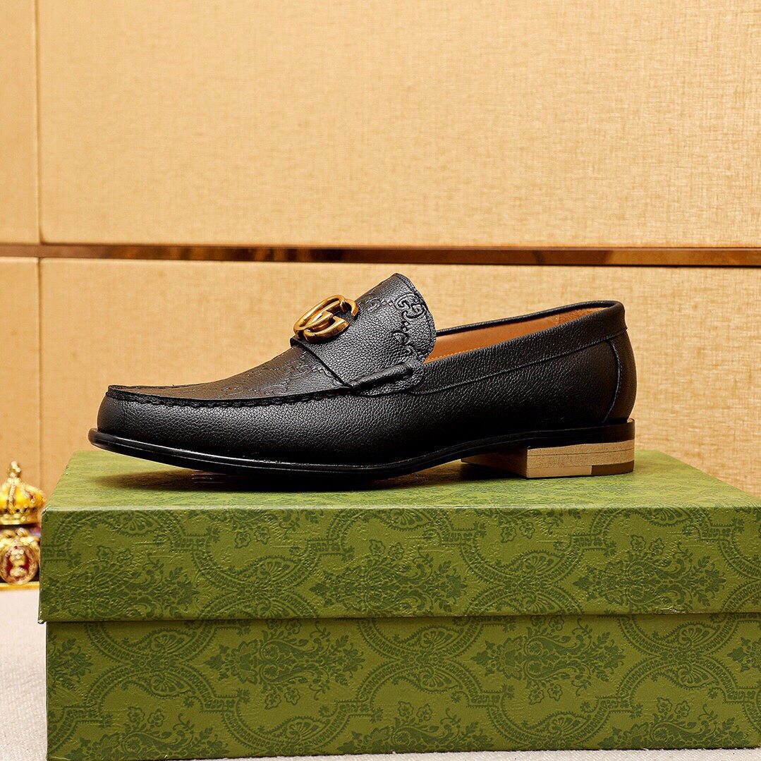 Trademark: GUCCI "Gucci" casual leather shoes. Positive code number: 38-44 (45.46.47 can