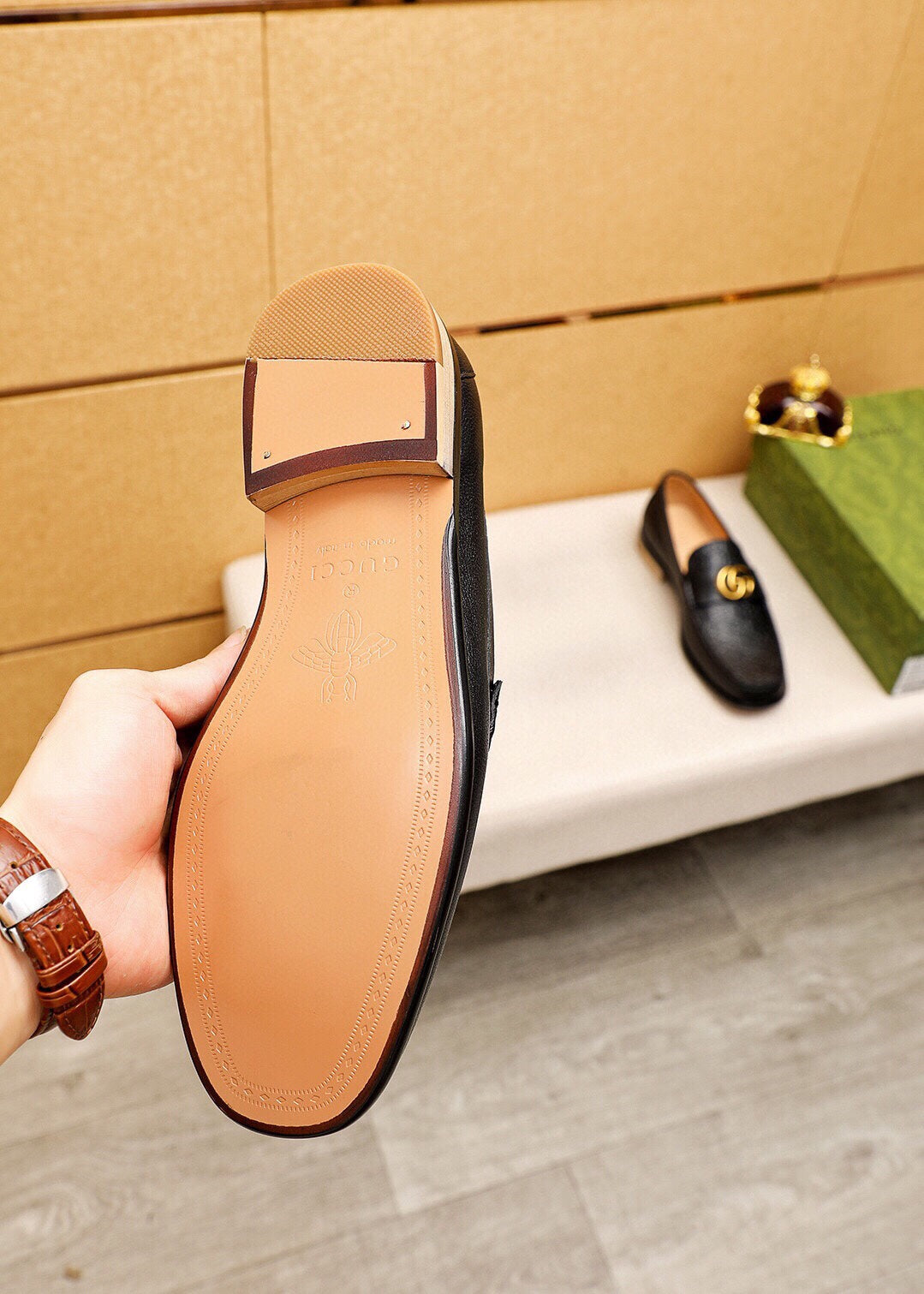 Trademark: GUCCI "Gucci" casual leather shoes. Positive code number: 38-44 (45.46.47 can