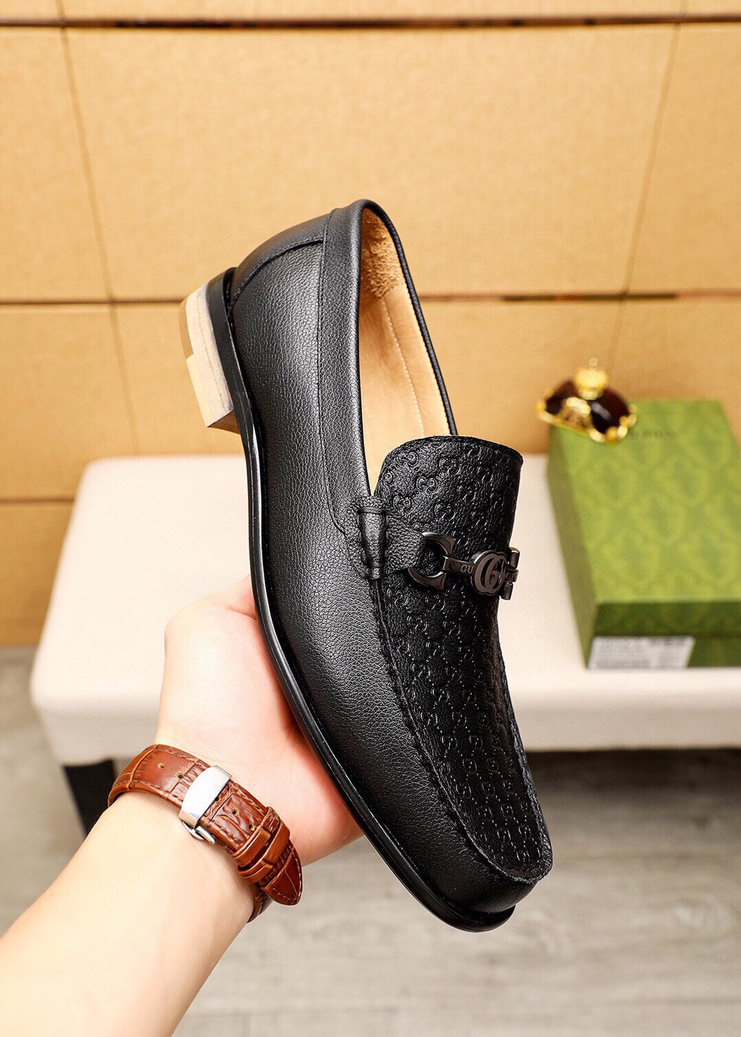 Trademark: GUCCI "Gucci" casual leather shoes. Positive code number: 38-44 (45.46.47 can