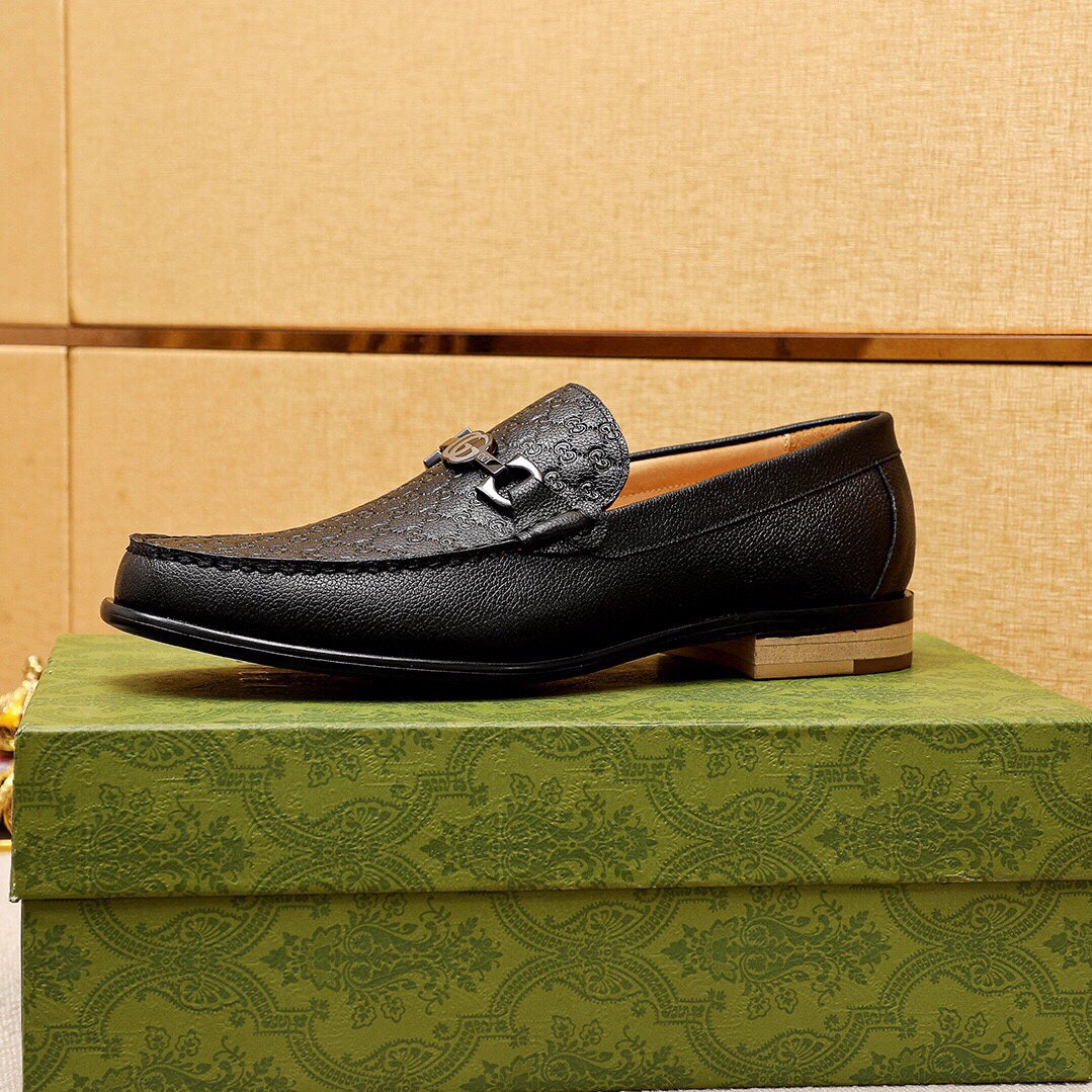 Trademark: GUCCI "Gucci" casual leather shoes. Positive code number: 38-44 (45.46.47 can