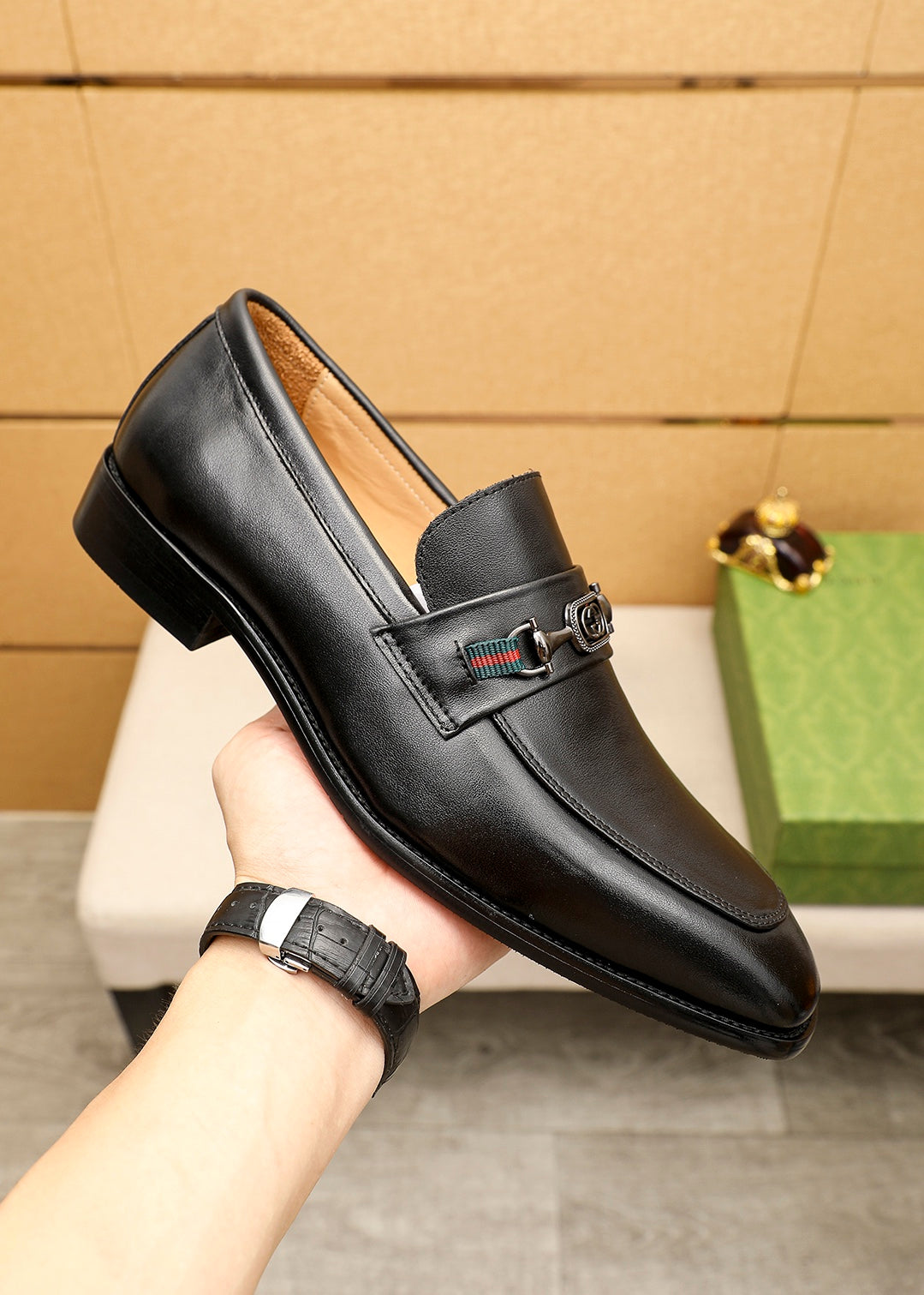 Trademark: GUCCI "Gucci" casual leather shoes. Positive code number: 38-44 (45.46.47 can