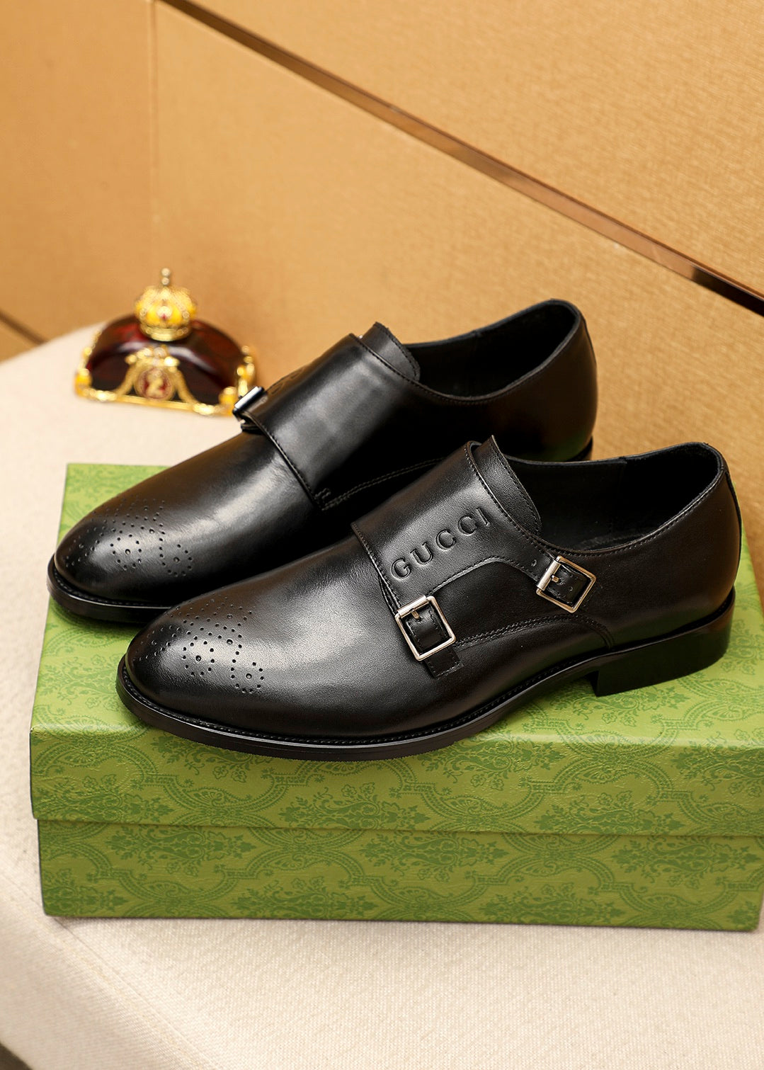 Trademark: GUCCI "Gucci" casual leather shoes. Positive code number: 38-44 (45.46.47 can