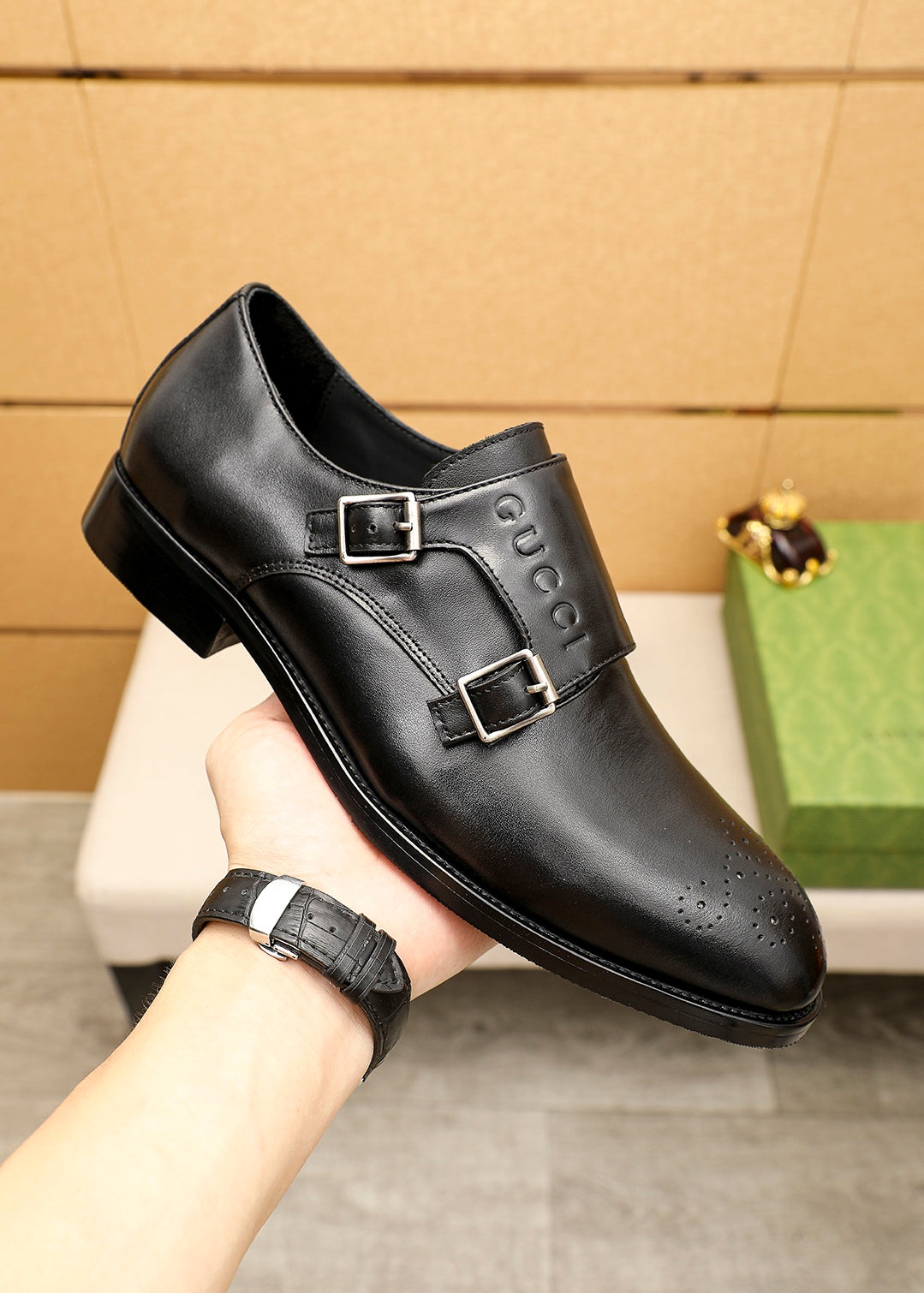 Trademark: GUCCI "Gucci" casual leather shoes. Positive code number: 38-44 (45.46.47 can