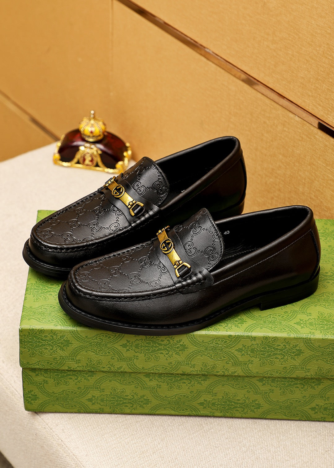 Trademark: GUCCI "Gucci" casual leather shoes. Positive code number: 38-44 (45.46.47 can