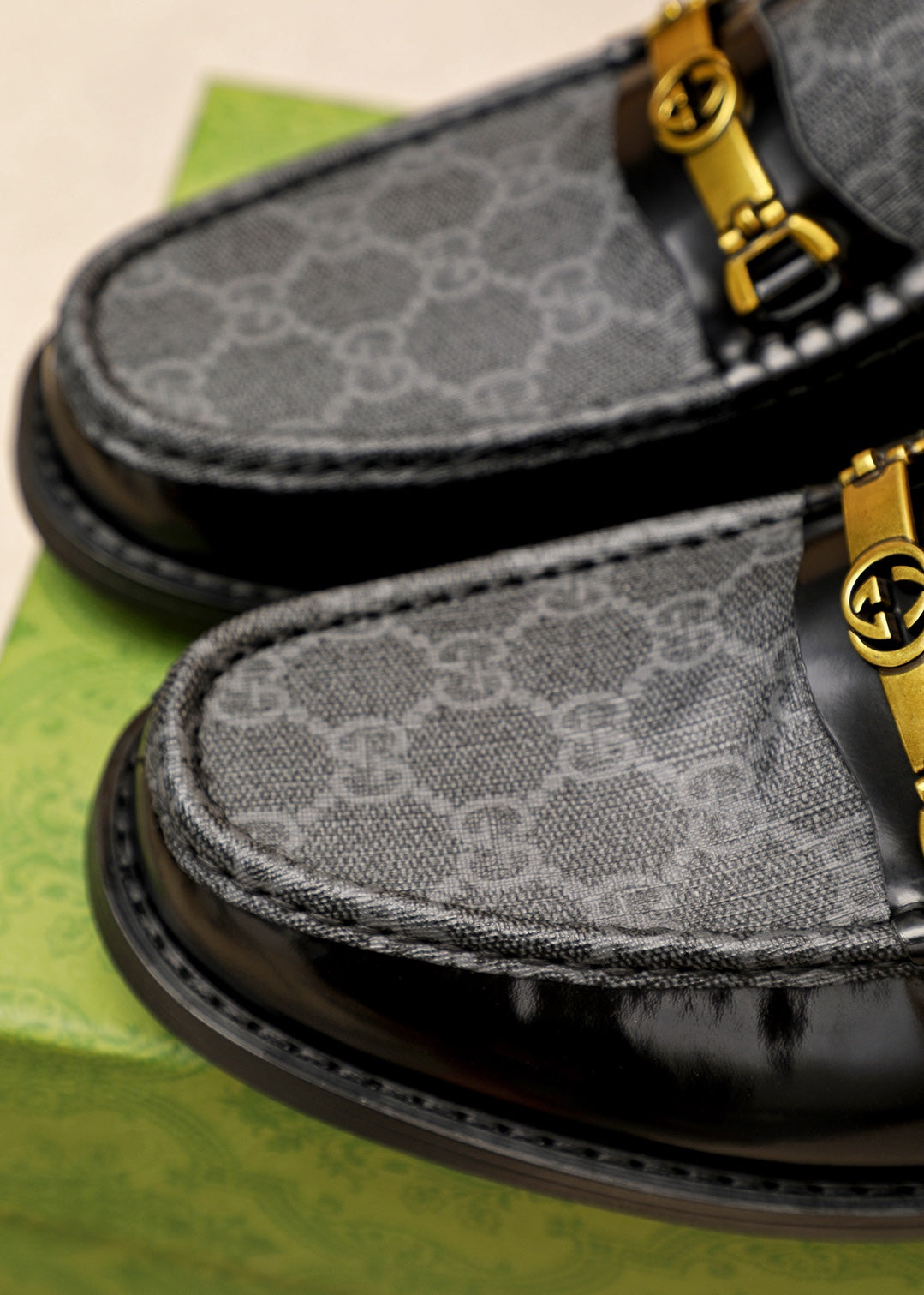 Trademark: GUCCI "Gucci" casual leather shoes. Positive code number: 38-44 (45.46.47 can