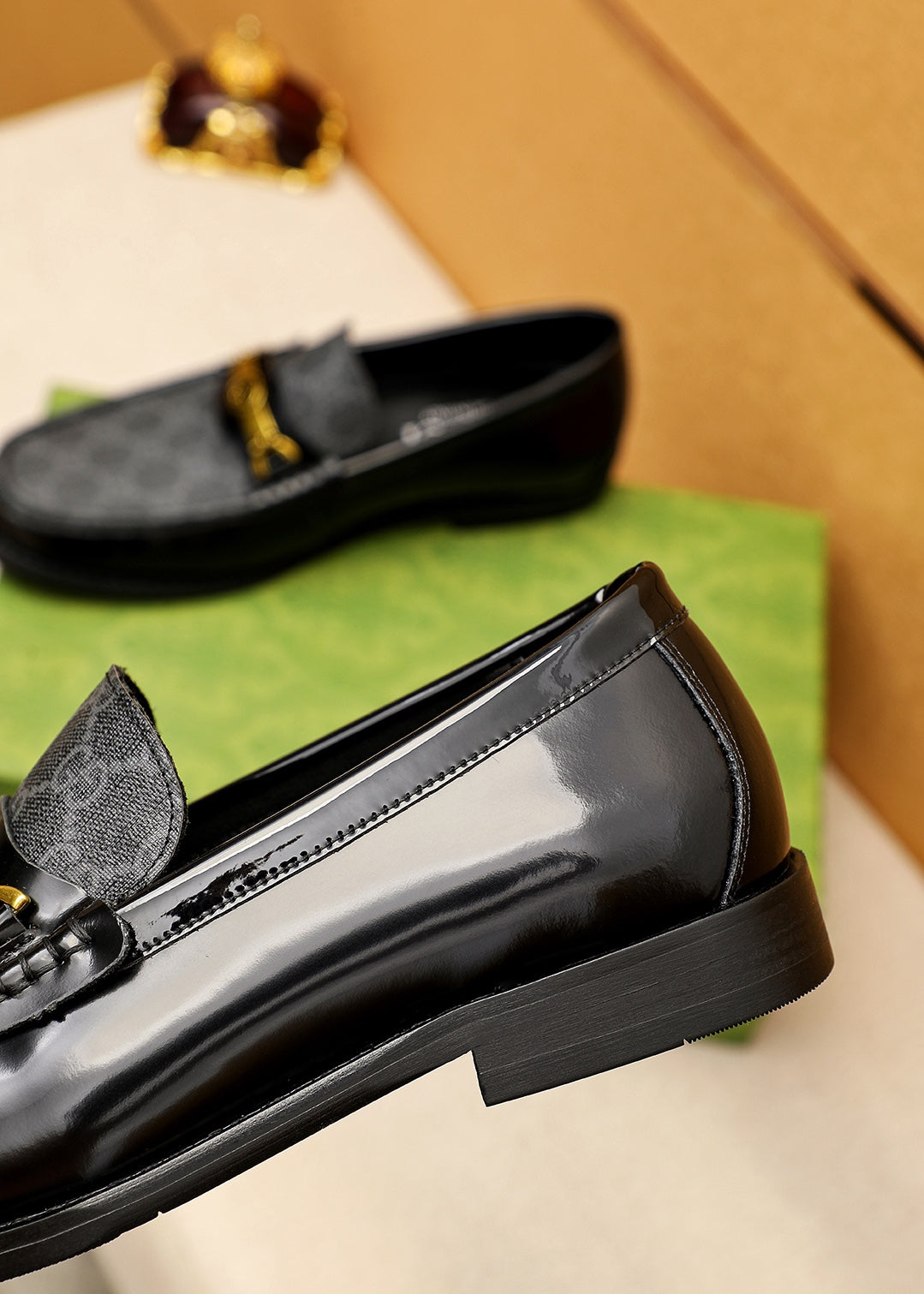 Trademark: GUCCI "Gucci" casual leather shoes. Positive code number: 38-44 (45.46.47 can