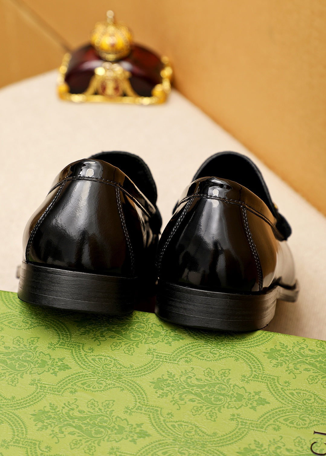 Trademark: GUCCI "Gucci" casual leather shoes. Positive code number: 38-44 (45.46.47 can