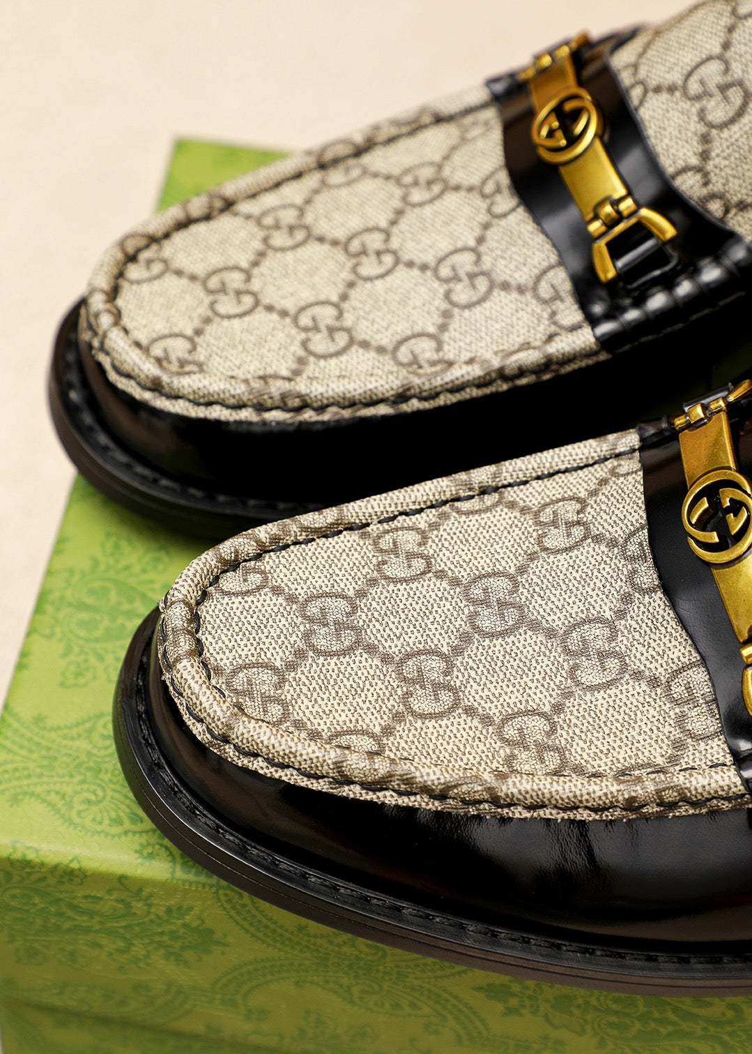 Trademark: GUCCI "Gucci" casual leather shoes. Positive code number: 38-44 (45.46.47 can