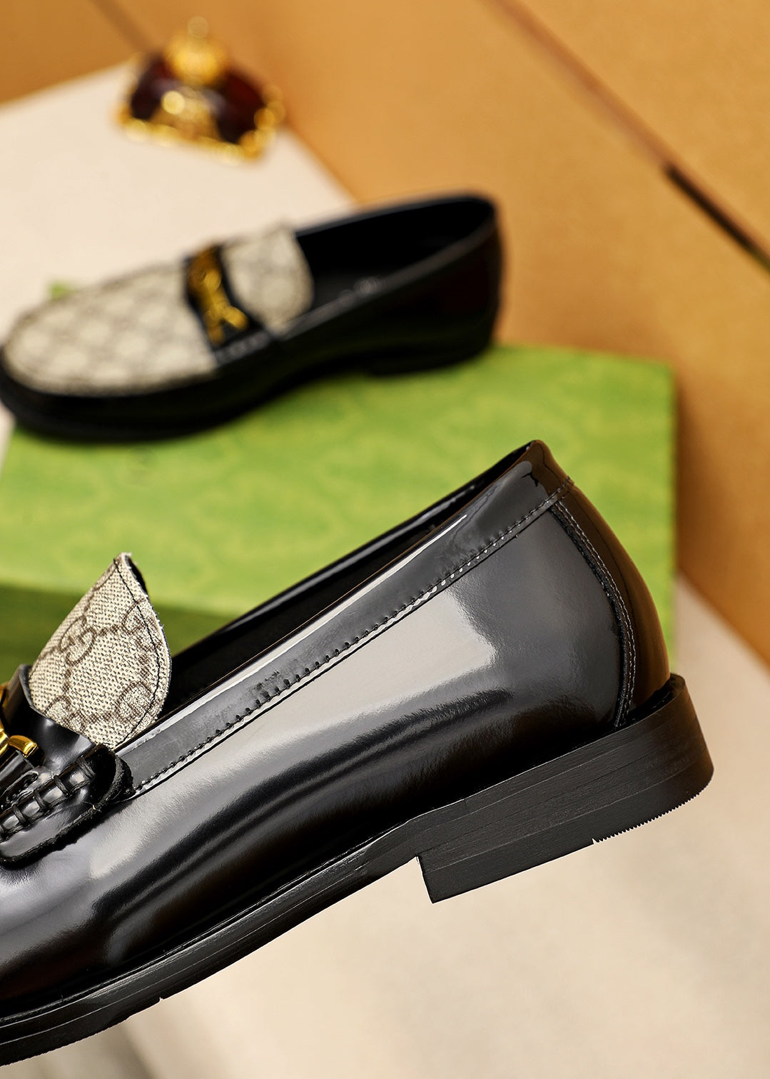 Trademark: GUCCI "Gucci" casual leather shoes. Positive code number: 38-44 (45.46.47 can