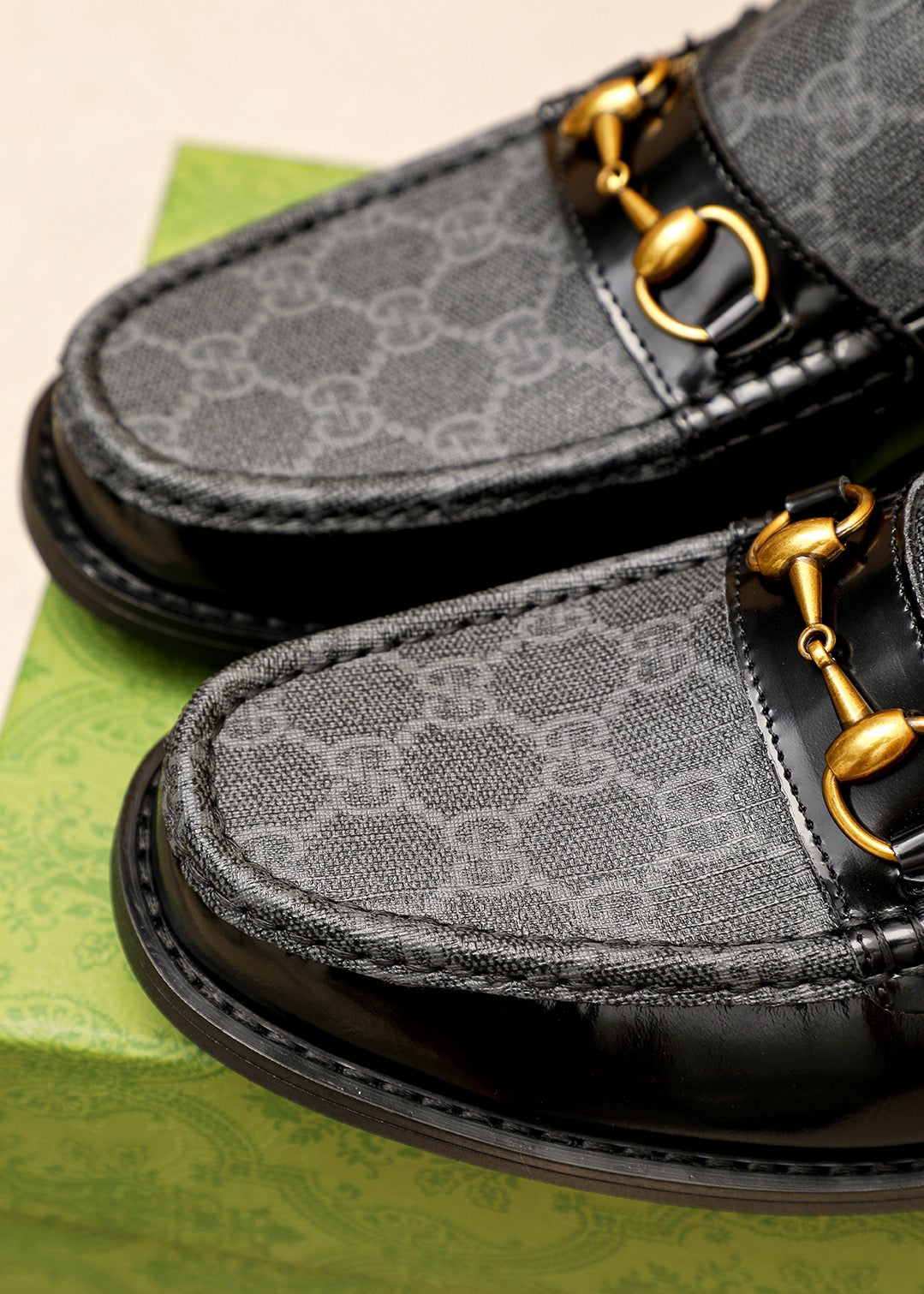 Trademark: GUCCI "Gucci" casual leather shoes. Positive code number: 38-44 (45.46.47 can