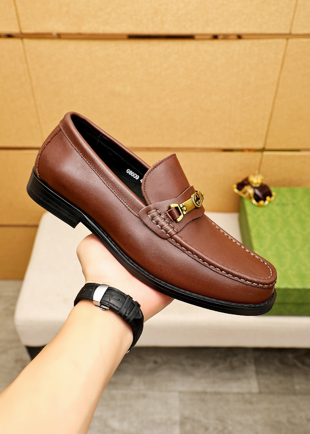Trademark: GUCCI "Gucci" casual leather shoes. Positive code number: 38-44 (45.46.47 can
