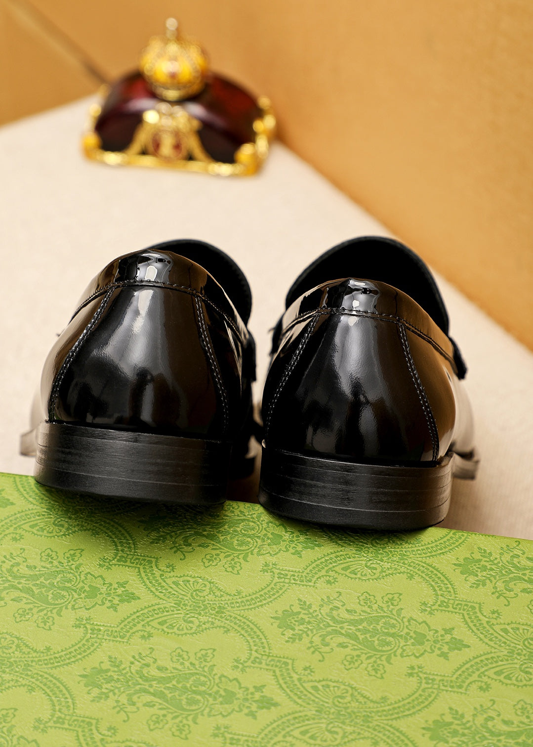 Trademark: GUCCI "Gucci" casual leather shoes. Positive code number: 38-44 (45.46.47 can